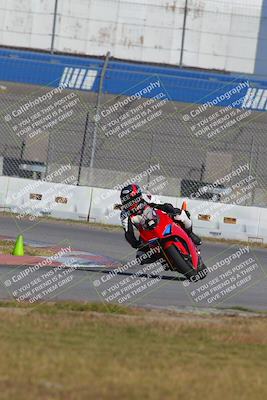 media/Nov-26-2022-Fastrack Riders (Sat) [[b001e85eef]]/Level 2/Session 3 Outside Turn 9/